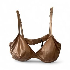 SKIMS Push-Up Underwire Bra Size 42D | Nude Satin T-Shirt Bra